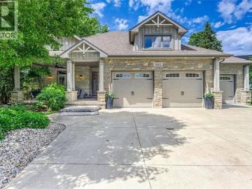 3122 Douglas Street, Plympton Wyoming, ON, N0N 1E0 house for sale | Listing ID 26014 | Royal LePage
