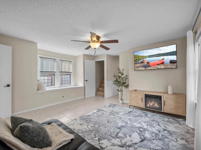 3122 Drury Lane