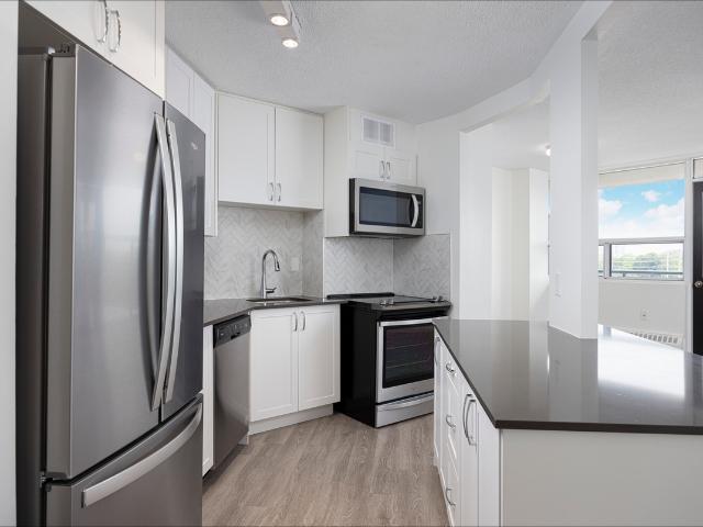 3122 Hurontario Street 2 Bedroom Apartment for Rent at 3122 Hurontario St, Mississauga, ON L5B 1N8 Cooksville