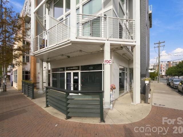 3123 Davidson Street # 303