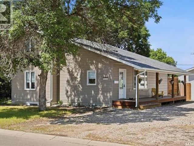 312 3Rd Street W, Warman, SK, S0K 4S2 house for sale | Listing ID SK041742 | Royal LePage