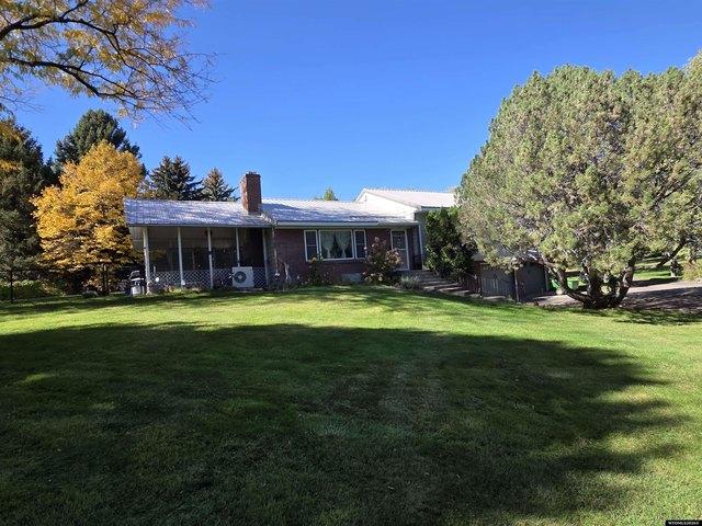 312 Crescent Dr, Basin, WY 82410