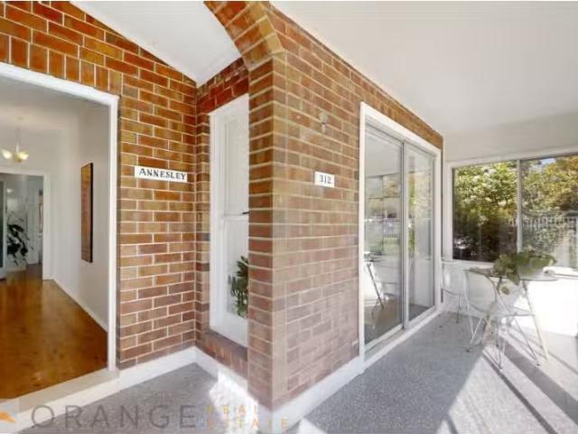 312 Anson Street, Orange House for rent Listed by Christopher.