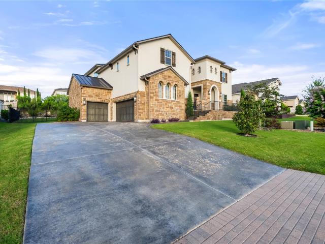 312 Bisset Ct
