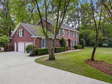 312 E Shepard