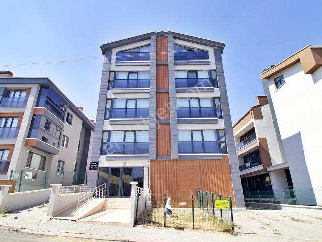 312 | İncek Bulvara Yakın Geniş 3+1 Kiralık Daire