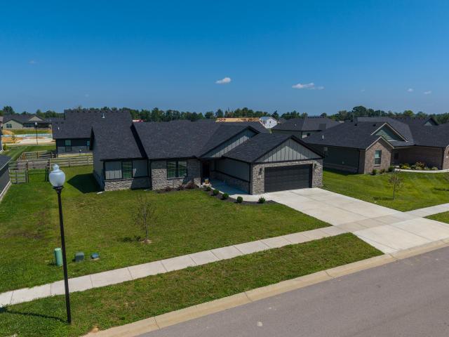 312 Mohegan Trail