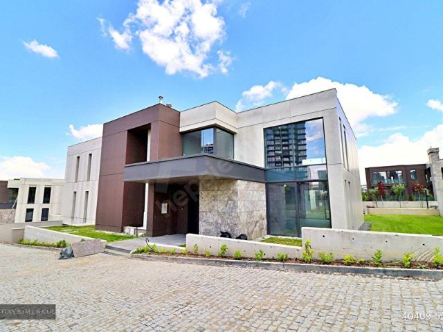 312 MAGNA EPİC OTURUMA HAZIR İÇİ YAPILI SATILIK VİLLA BEYTEPE