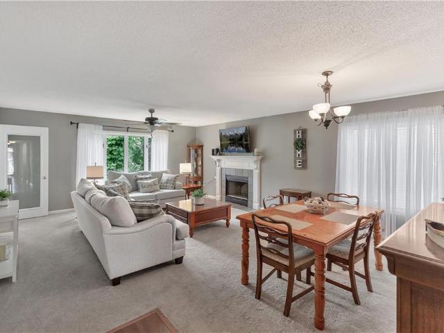 312 Northlake Drive