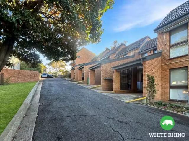 3/12 Nimmitabel Street, Queanbeyan Townhouse for rent Listed.