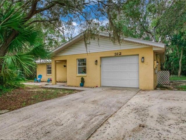 312 S Lotela Ave, Avon Park, FL 33825