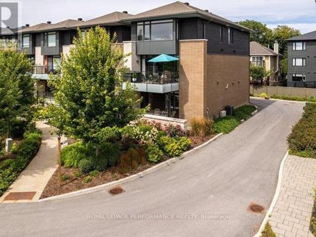312 Sanctuary Private, Ottawa, ON, K1S 5W1 Luxury House for sale | Listing ID X13699 | Royal LePage Carriage Trade Luxury Properties