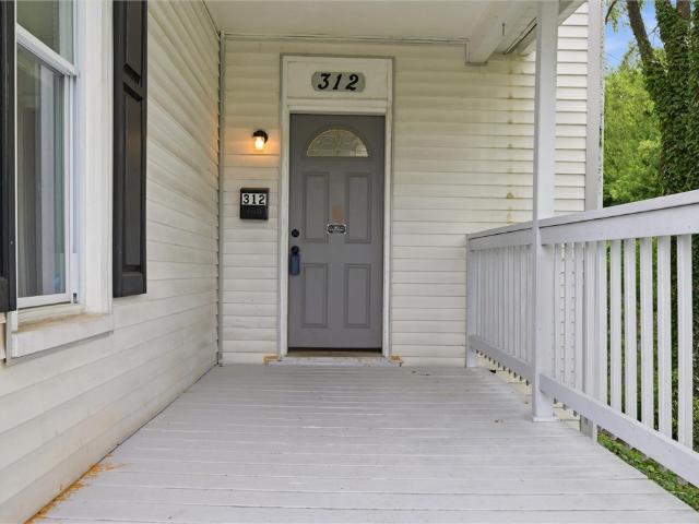 312 Ridge Ave