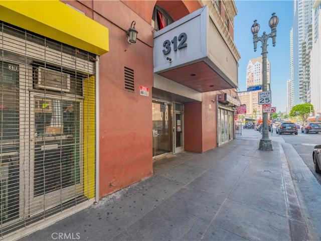 312 W 5th Street 304