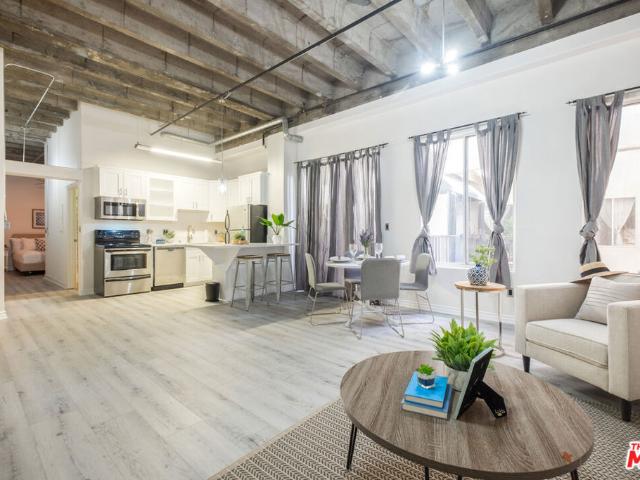 312 W 5th Street 606