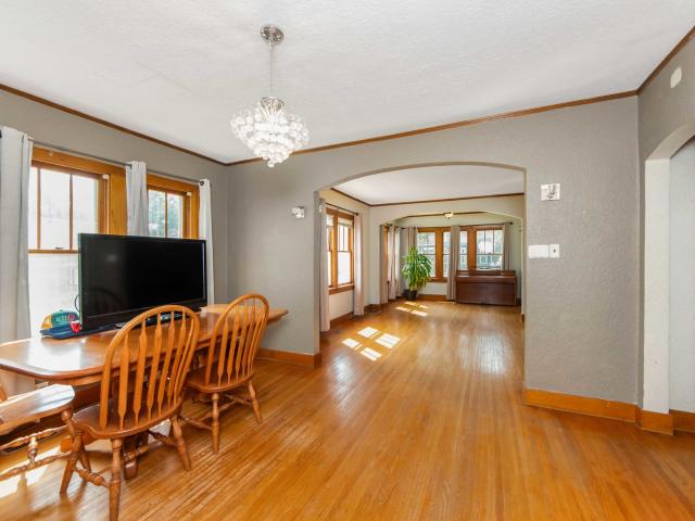 312 W Fifth Street