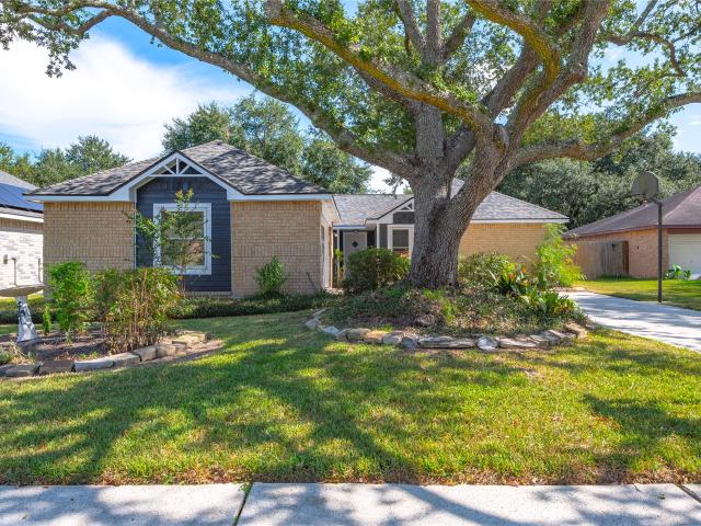 312 Thistlewood Court
