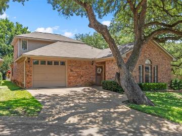 312 Tree Grove Circle
