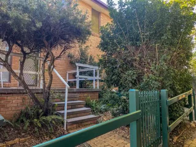3/12 Upper St, North Tamworth Apartment for rent Listed by Is.