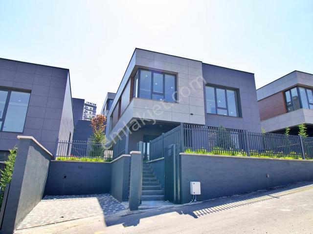 312 | Yaşamkent Merkezde İçi Yapılı 6+2 330m2 Müstakil Villa