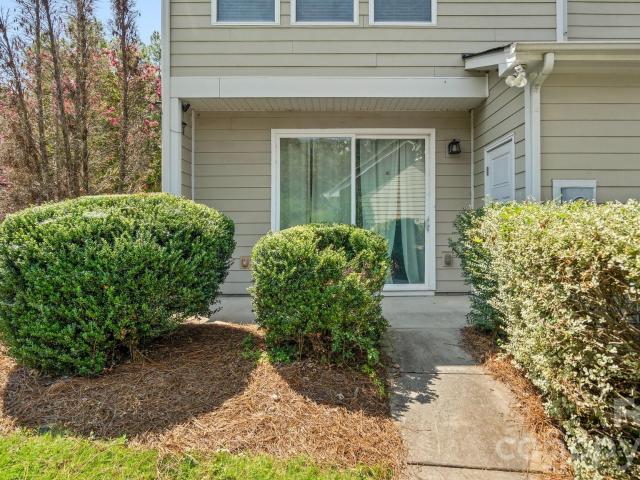 3134 Bending Birch Place