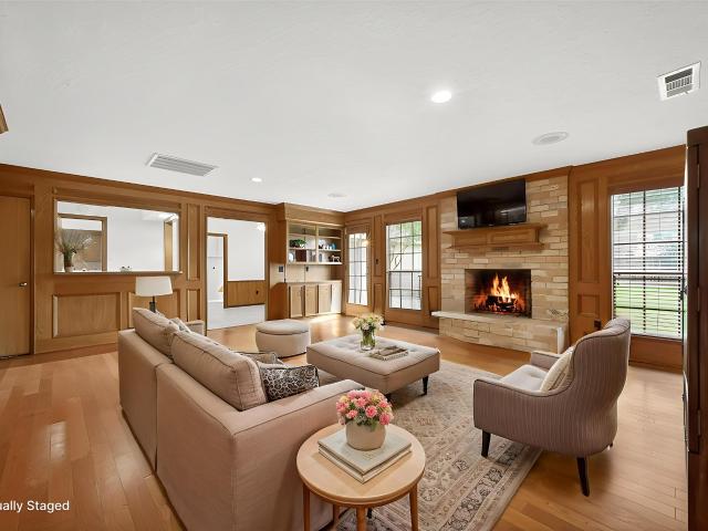 3134 Glenn Lakes Ln
