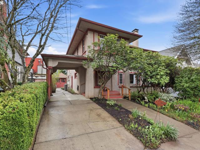 3136 NE Couch St, Portland, OR 97232 | MLS #387681
