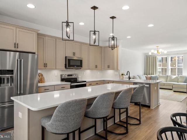 3137 Eton Place