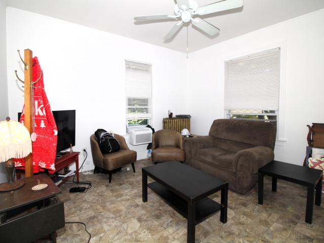 3137 S Howell Ave
