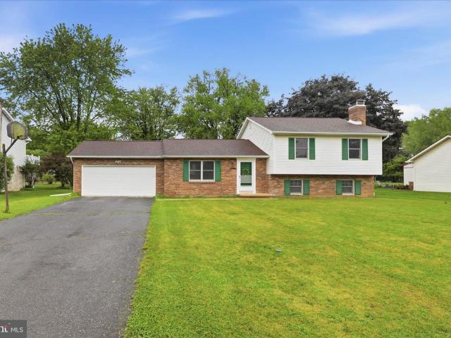 3137 Woodridge Drive