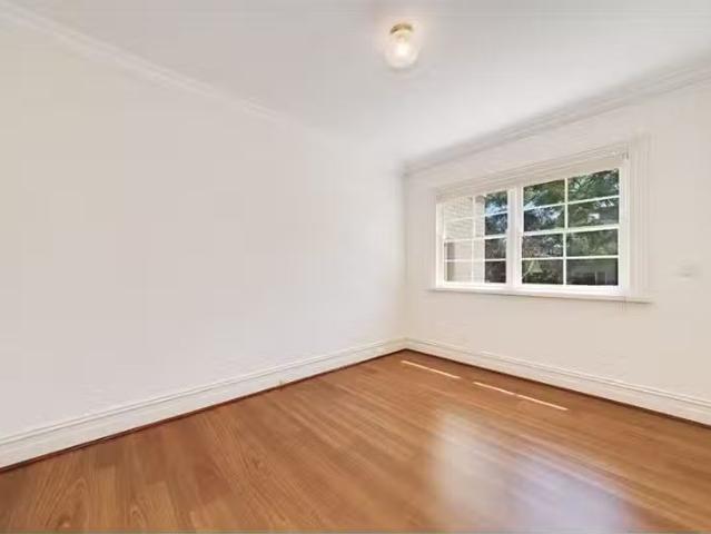 3/138 Spit Road, Mosman Apartment for rent Listed by Sharon C.