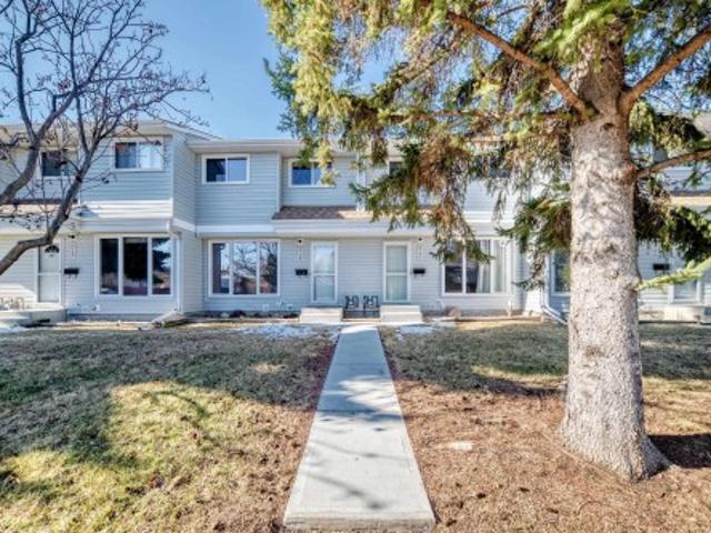 3139 Street Nw, Edmonton, AB, T6J 4N6 townhouse for sale | Listing ID E4485 | Royal LePage