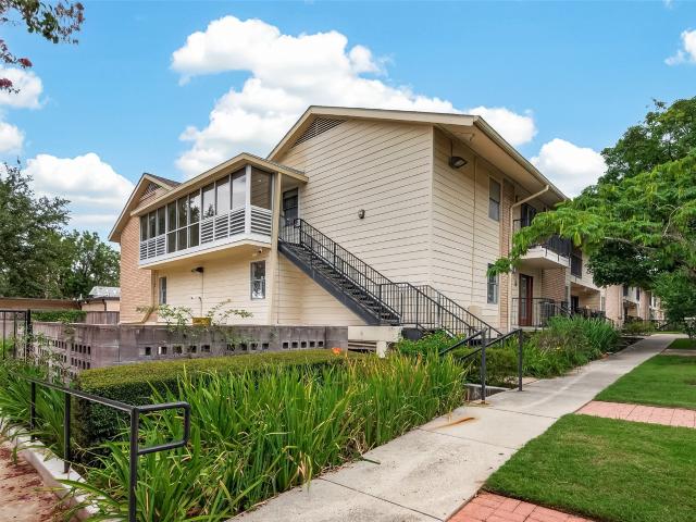 3131 Cummins Street 82