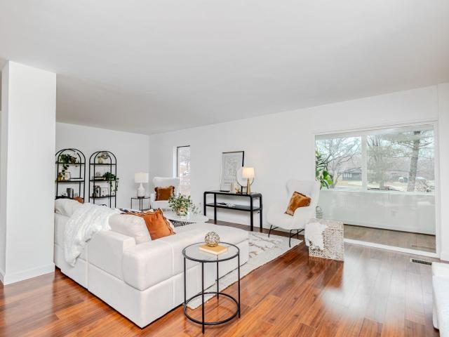 3131 Fleur Dr UNIT 208, Des Moines, IA