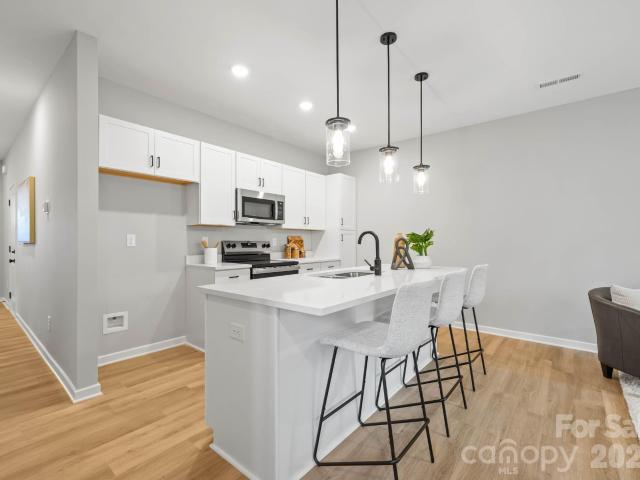 3131 Hatty Place