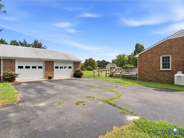 3132 Manfield Road