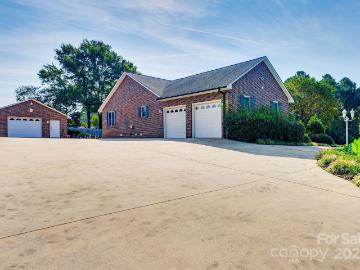 3132 Fox Den Cir, Iron Station, NC 28080 | MLS #4292