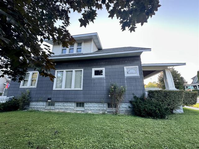 313 3rd Street