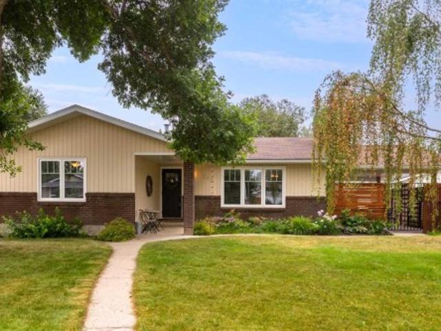 313 11 Avenue Sw, High River, AB, T1V 1A6 house for sale | Listing ID A2336 | Royal LePage