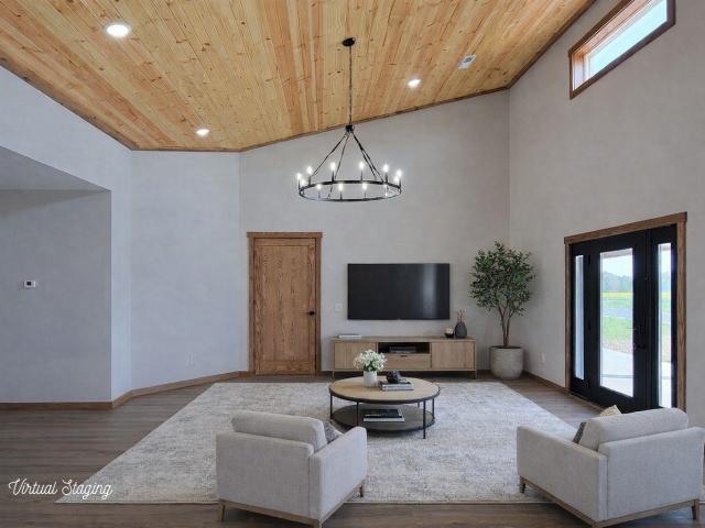 313 Country Court