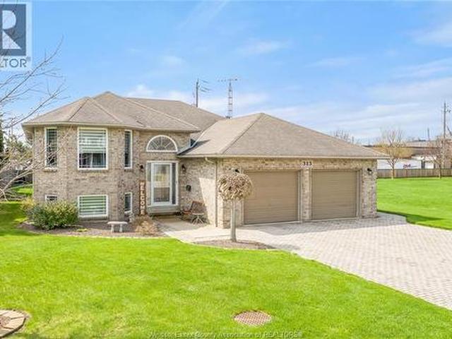 313 Applewood, Kingsville, ON, N9Y 3Y7 house for sale | Listing ID 26011 | Royal LePage