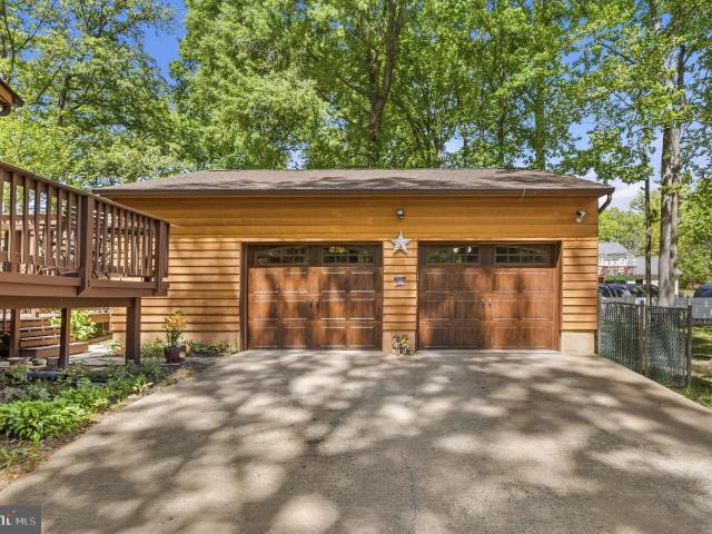 313 Green Arbor Dr, Fredericksburg, VA 22407 | MLS #VASP2041