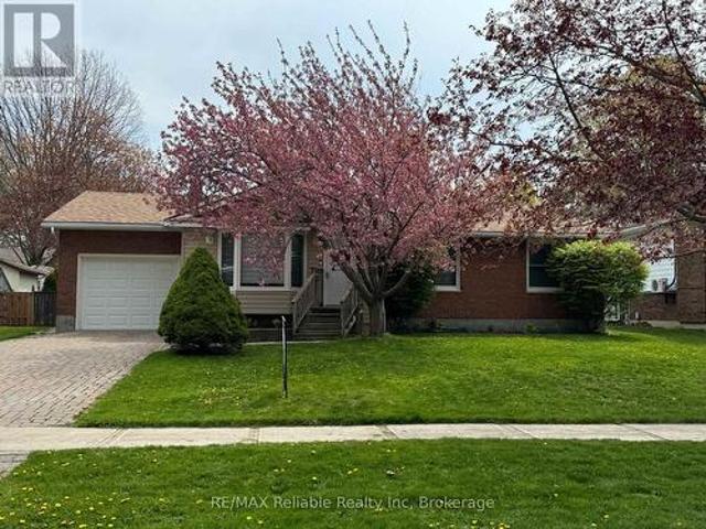 313 Krohmer Drive, Goderich. Town, ON, N7A 4G8 house for sale | Listing ID X13083 | Royal LePage