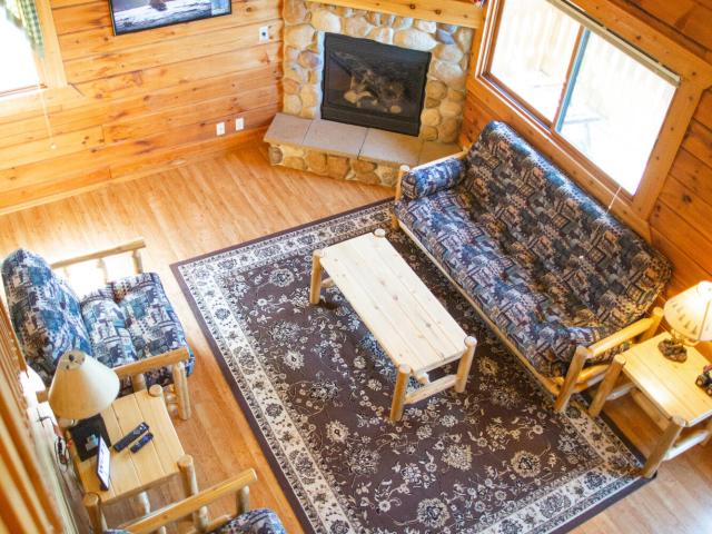 313 Hilltop Cir