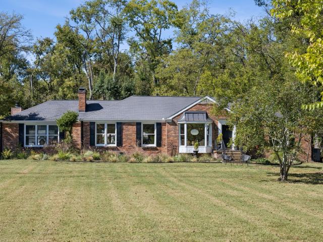 313 Jocelyn Hollow Cir