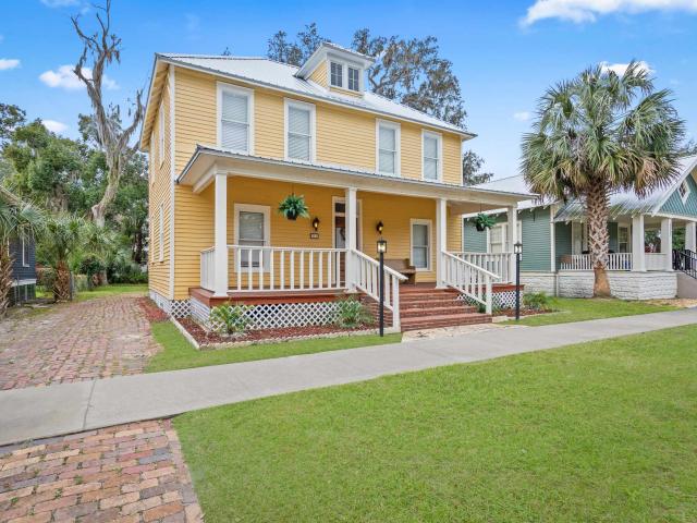 313 Madison St, Palatka, FL 32177 | MLS #250322