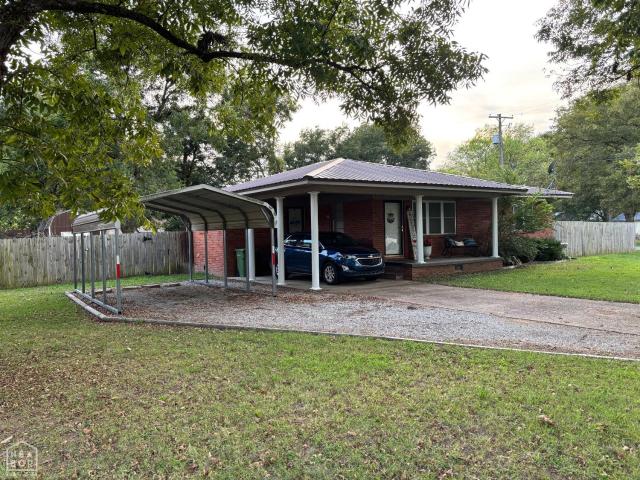 313 NW Edgar Street
