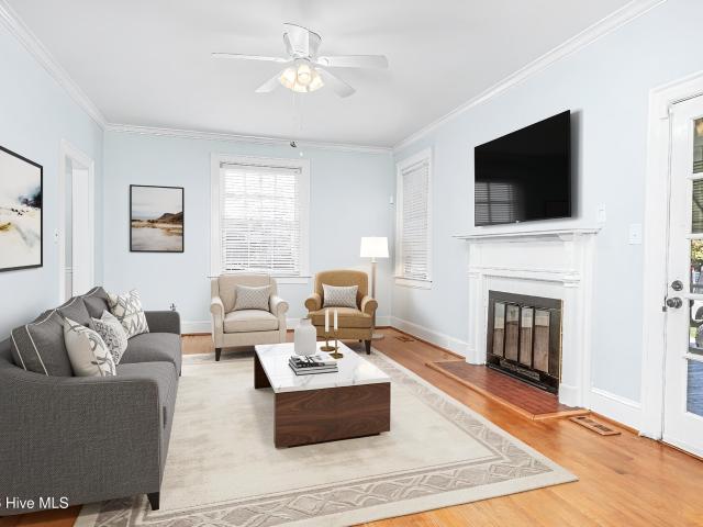 313 S Howard Circle