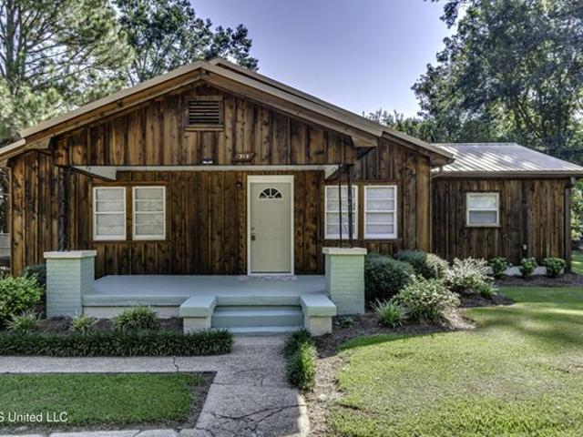 313 SE 5th Ave, Magee, MS 39111