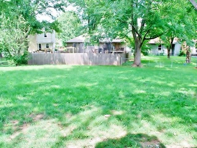 313 SE Alice Street